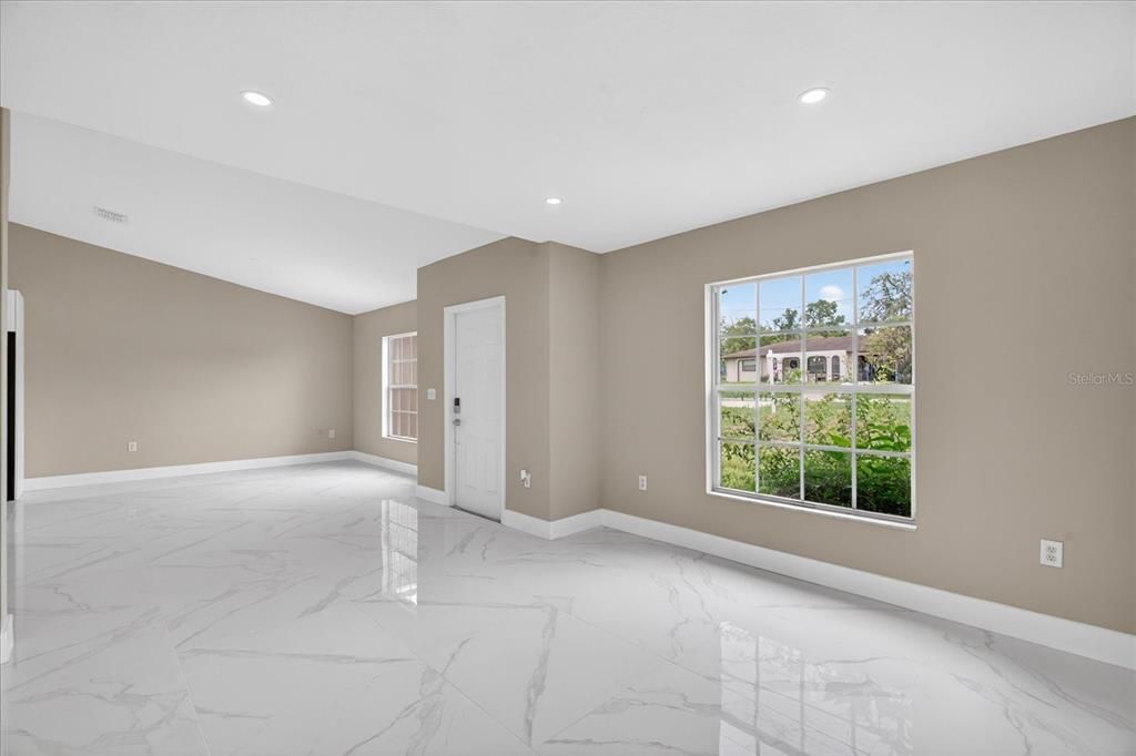 For Sale: $369,990 (4 beds, 2 baths, 2093 Square Feet)