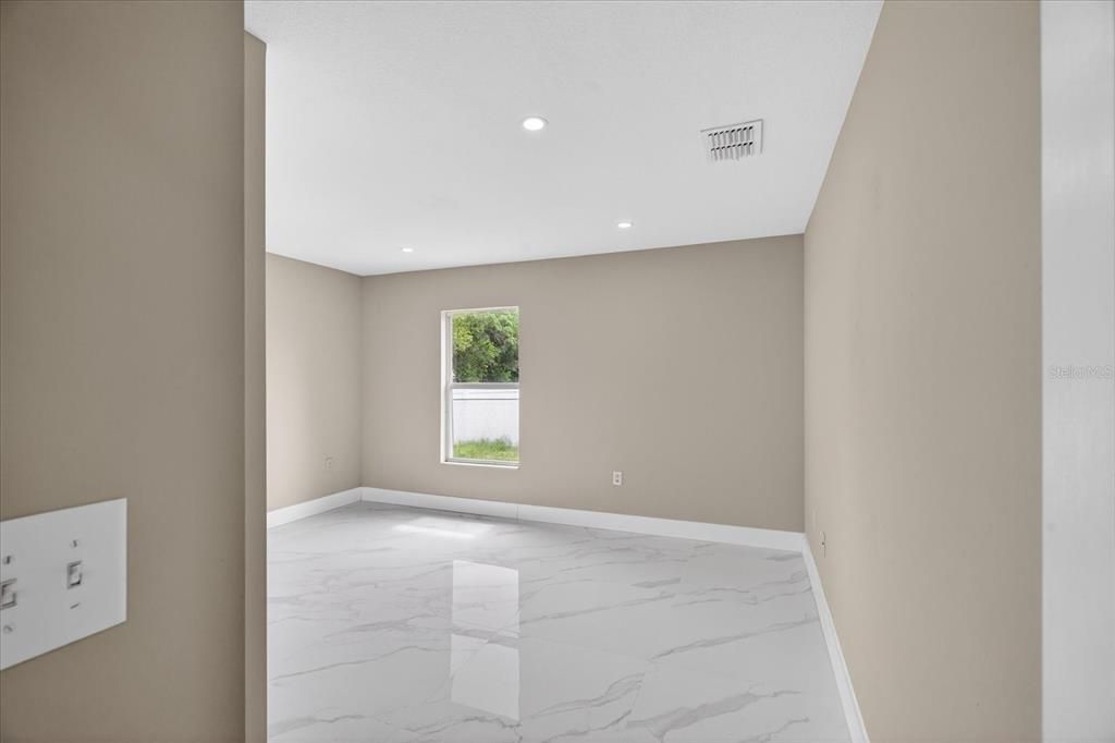 For Sale: $369,990 (4 beds, 2 baths, 2093 Square Feet)