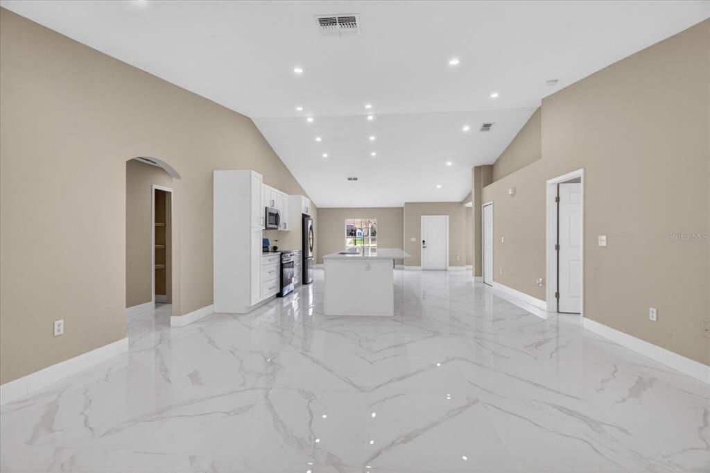 For Sale: $369,990 (4 beds, 2 baths, 2093 Square Feet)
