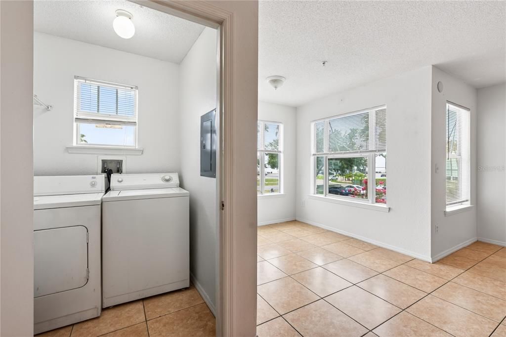 For Sale: $180,000 (2 beds, 2 baths, 1026 Square Feet)
