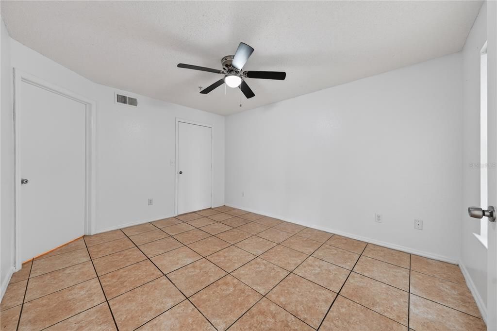 For Sale: $180,000 (2 beds, 2 baths, 1026 Square Feet)