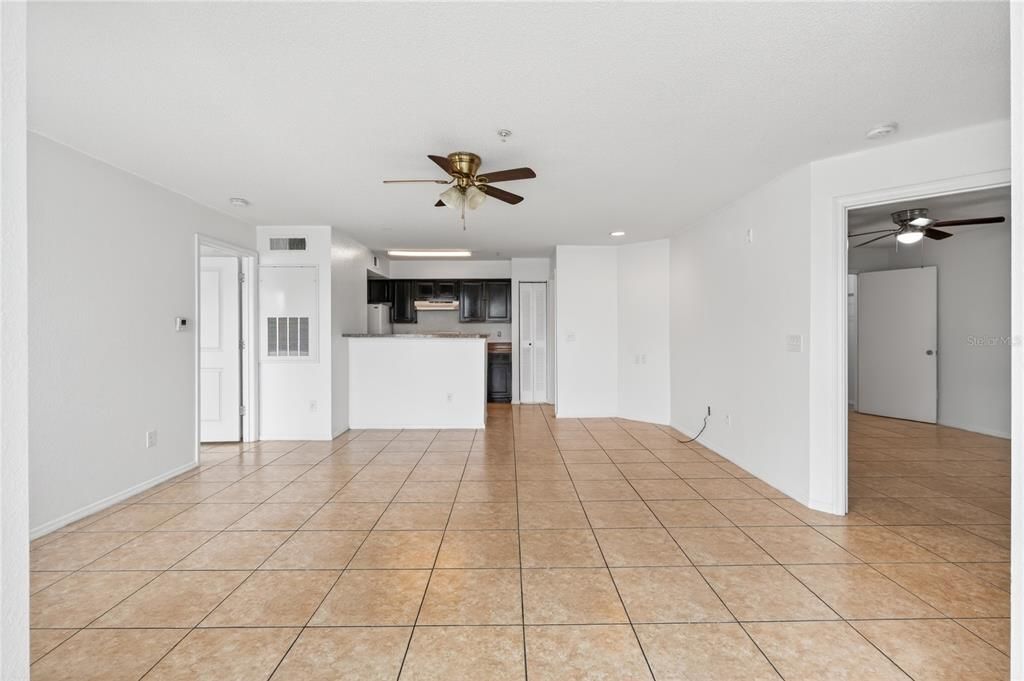 For Sale: $180,000 (2 beds, 2 baths, 1026 Square Feet)