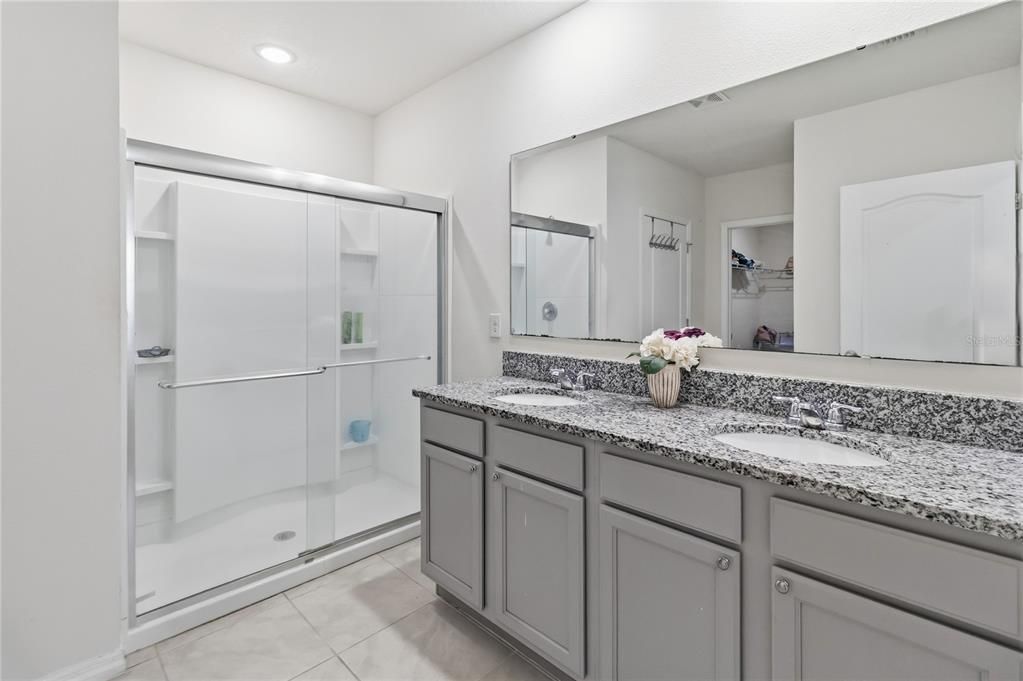 For Sale: $415,000 (4 beds, 2 baths, 1828 Square Feet)