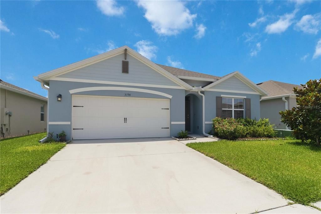 For Sale: $415,000 (4 beds, 2 baths, 1828 Square Feet)