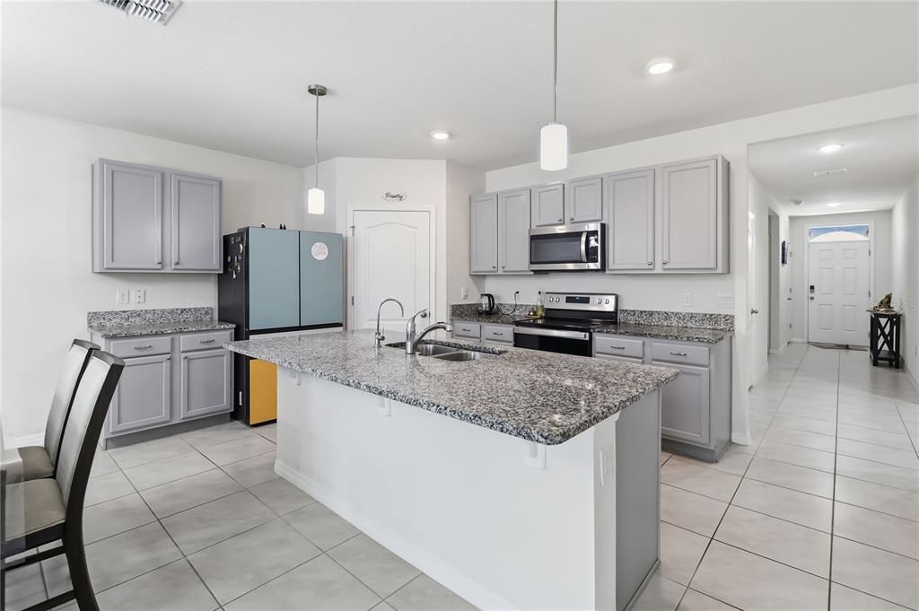 For Sale: $415,000 (4 beds, 2 baths, 1828 Square Feet)