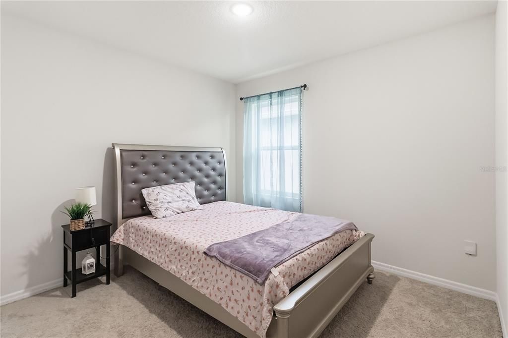 For Sale: $415,000 (4 beds, 2 baths, 1828 Square Feet)