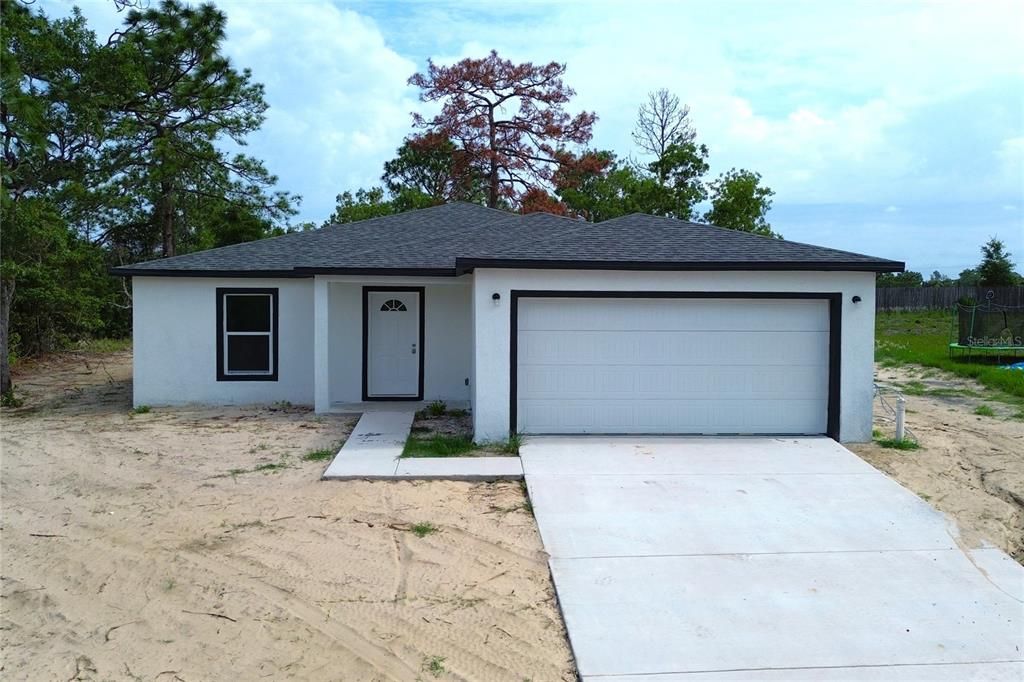 For Sale: $370,000 (3 beds, 2 baths, 1608 Square Feet)
