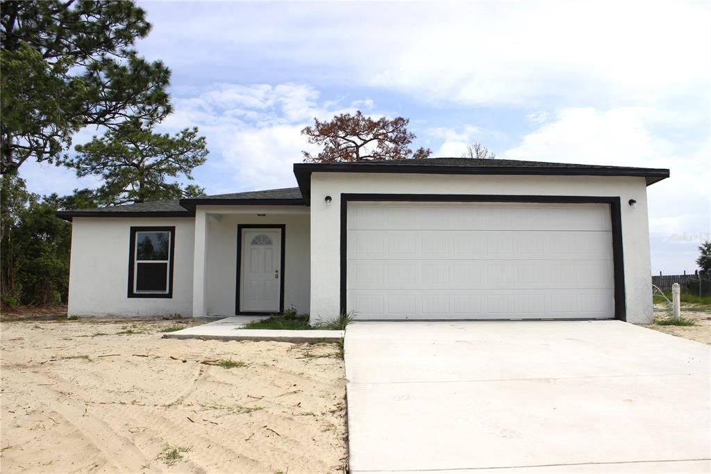For Sale: $370,000 (3 beds, 2 baths, 1608 Square Feet)
