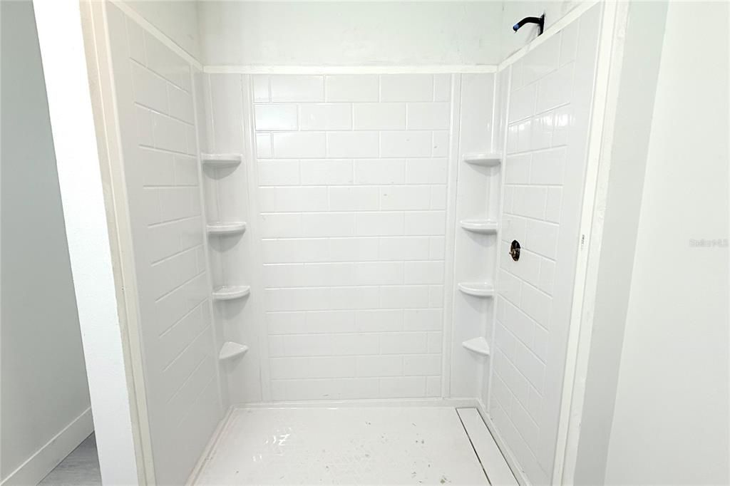 For Sale: $370,000 (3 beds, 2 baths, 1608 Square Feet)