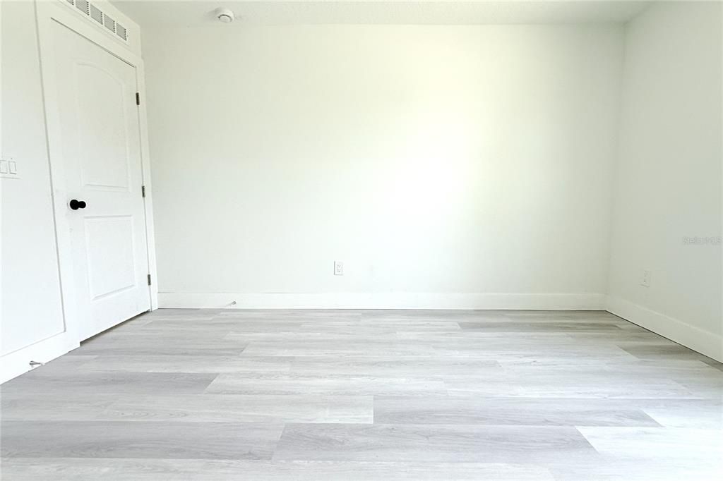 For Sale: $370,000 (3 beds, 2 baths, 1608 Square Feet)
