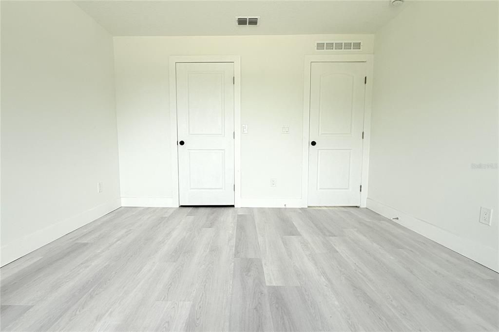For Sale: $370,000 (3 beds, 2 baths, 1608 Square Feet)
