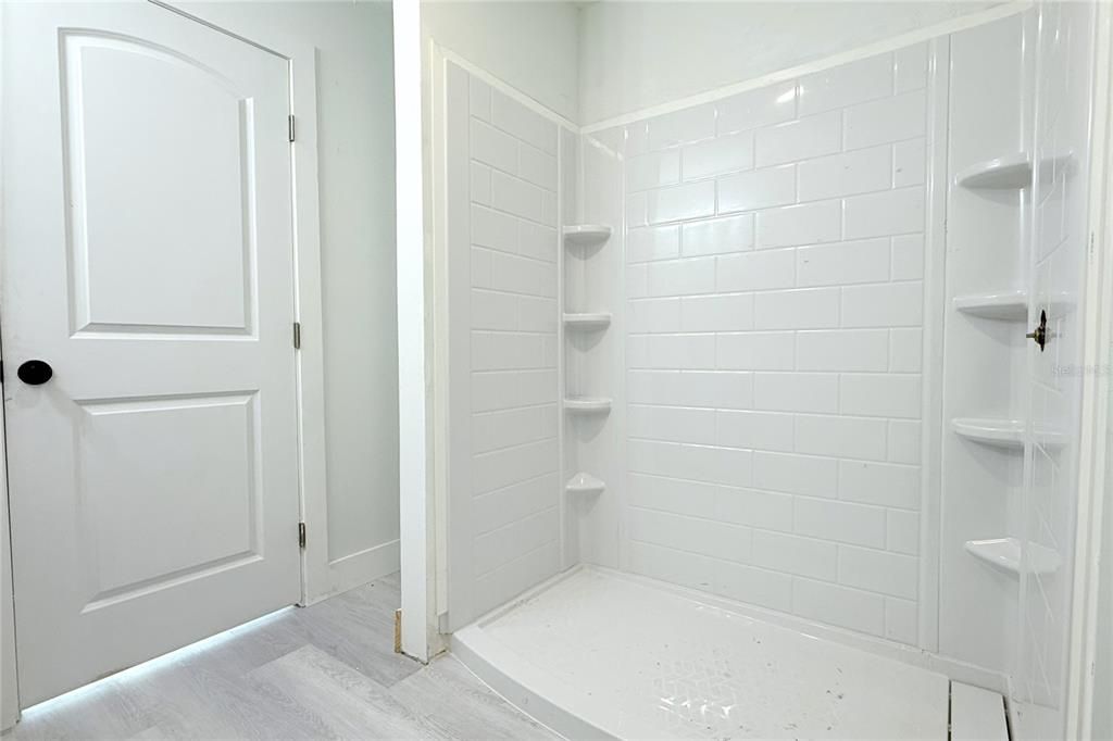 For Sale: $370,000 (3 beds, 2 baths, 1608 Square Feet)