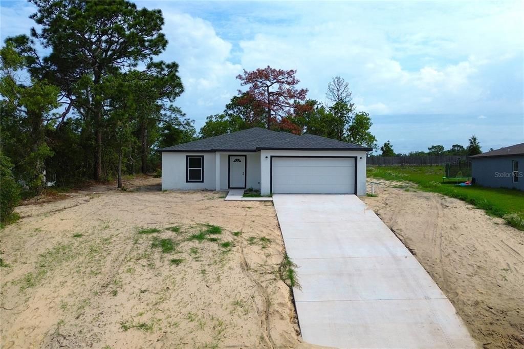 For Sale: $370,000 (3 beds, 2 baths, 1608 Square Feet)