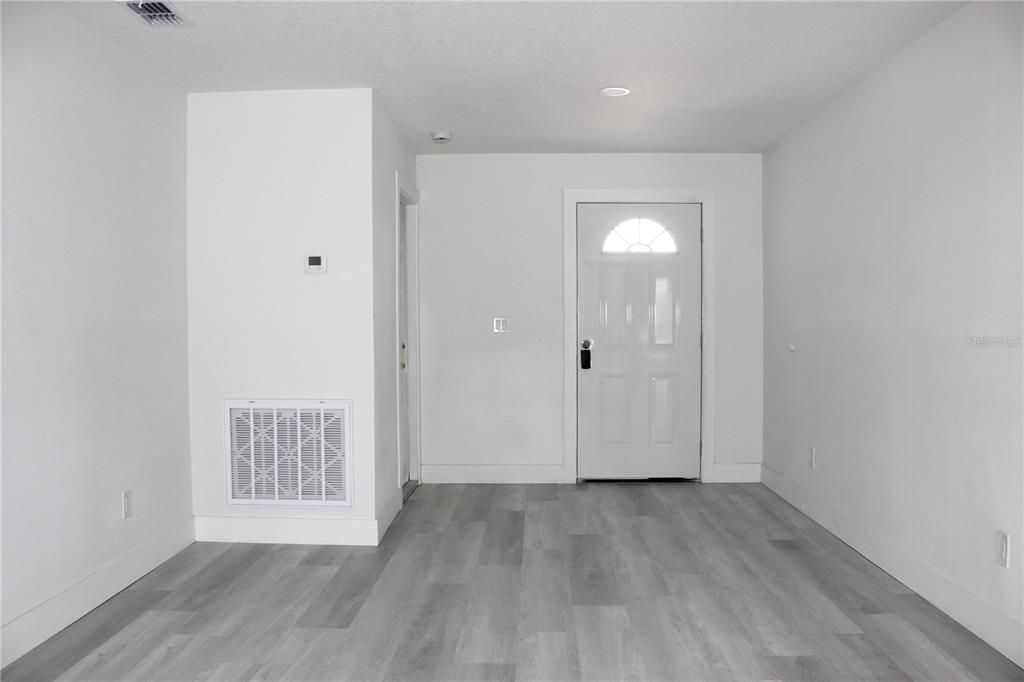 For Sale: $370,000 (3 beds, 2 baths, 1608 Square Feet)