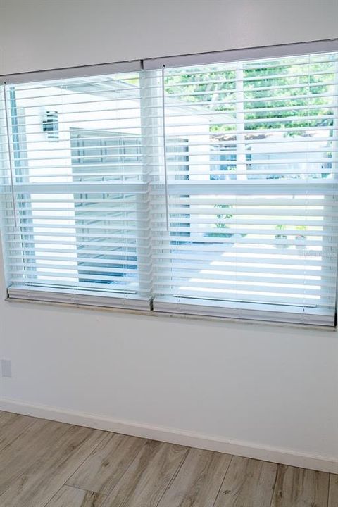 For Rent: $2,350 (2 beds, 2 baths, 1117 Square Feet)