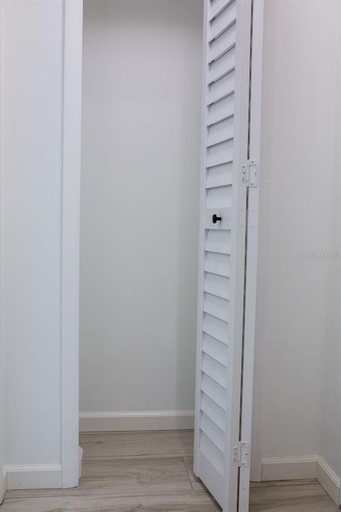 For Rent: $2,350 (2 beds, 2 baths, 1117 Square Feet)