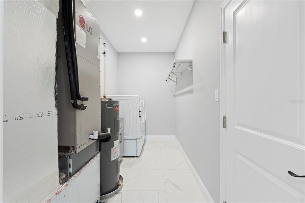 For Sale: $435,000 (2 beds, 2 baths, 1268 Square Feet)