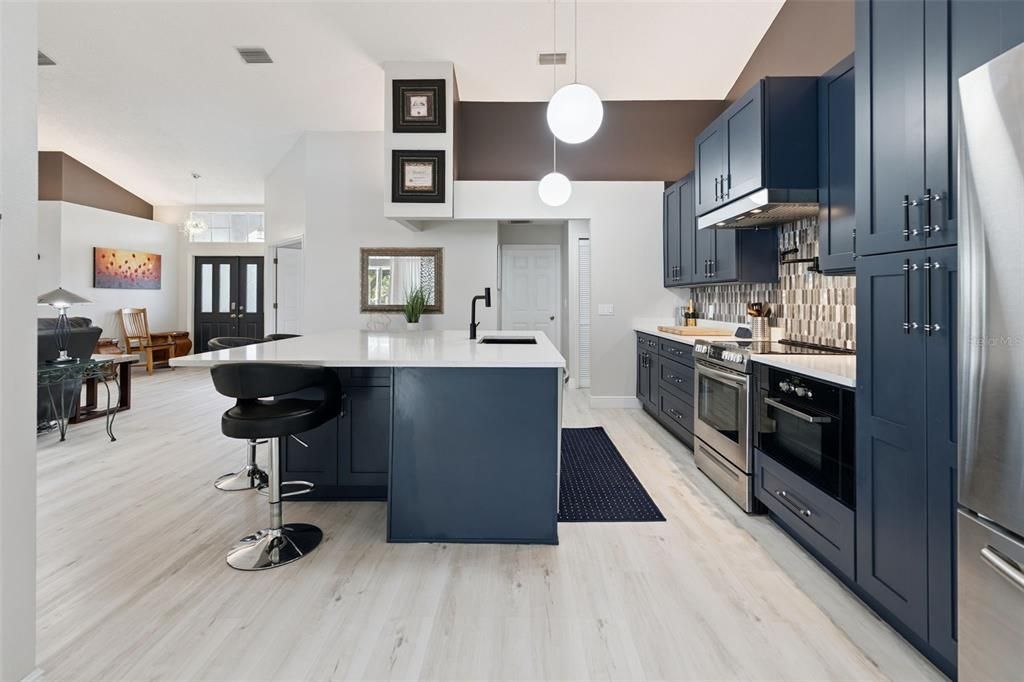En Venta: $372,900 (3 camas, 2 baños, 1751 Pies cuadrados)