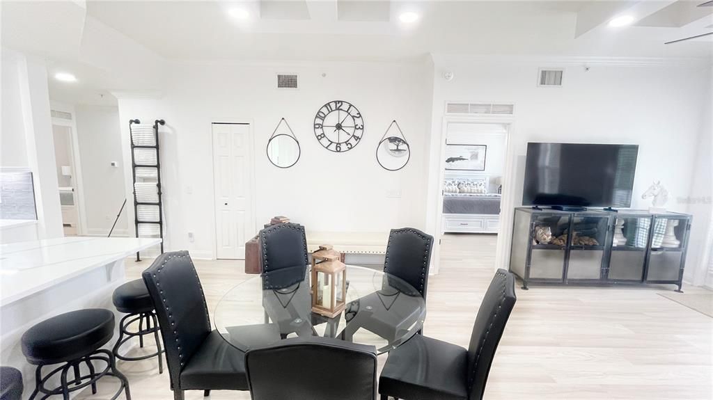 For Sale: $324,900 (3 beds, 2 baths, 1354 Square Feet)