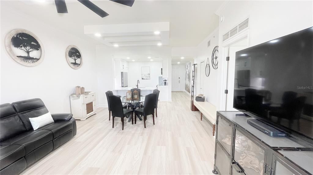 For Sale: $324,900 (3 beds, 2 baths, 1354 Square Feet)