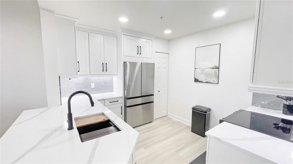 For Sale: $324,900 (3 beds, 2 baths, 1354 Square Feet)