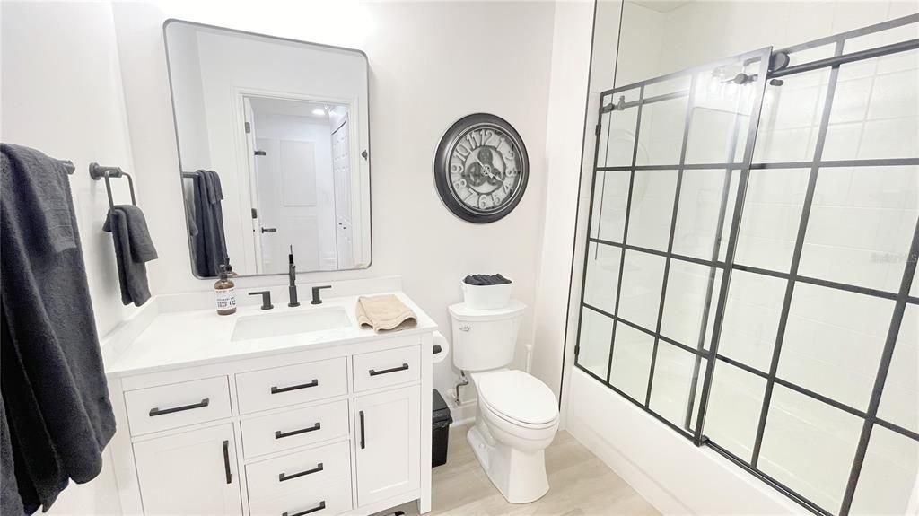 For Sale: $324,900 (3 beds, 2 baths, 1354 Square Feet)