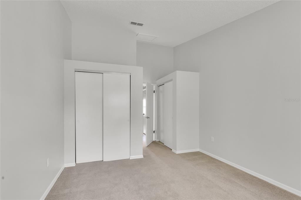For Sale: $230,000 (2 beds, 2 baths, 1259 Square Feet)