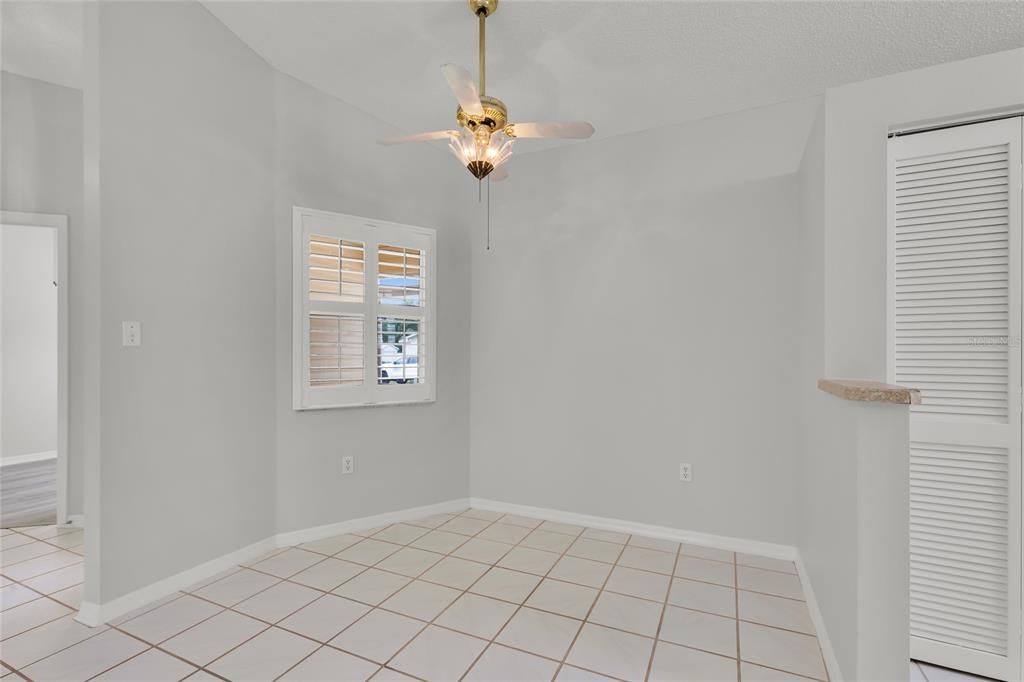 For Sale: $230,000 (2 beds, 2 baths, 1259 Square Feet)