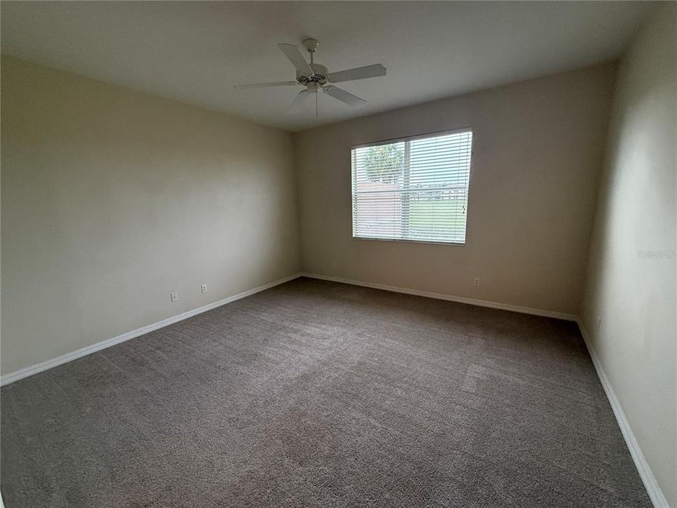 В аренду: $2,400 (2 спален, 2 ванн, 1665 Квадратных фут)
