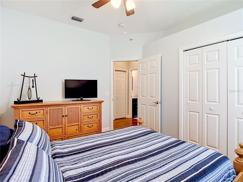 For Sale: $700,000 (4 beds, 3 baths, 2444 Square Feet)