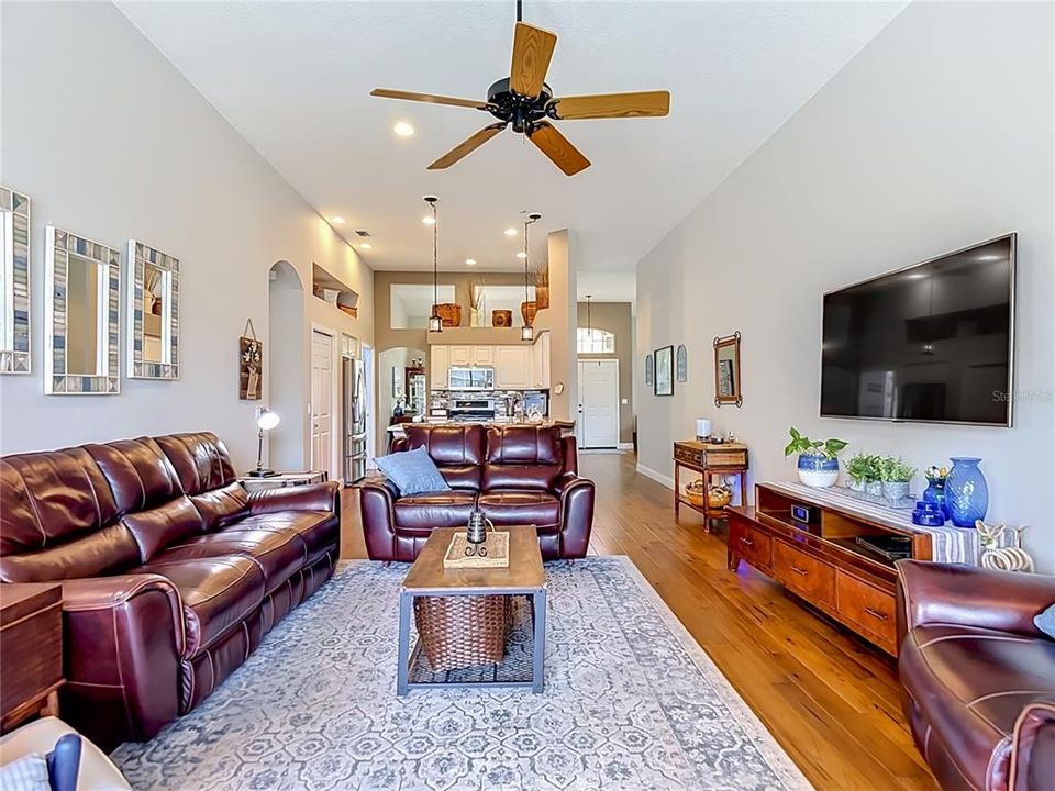 For Sale: $700,000 (4 beds, 3 baths, 2444 Square Feet)