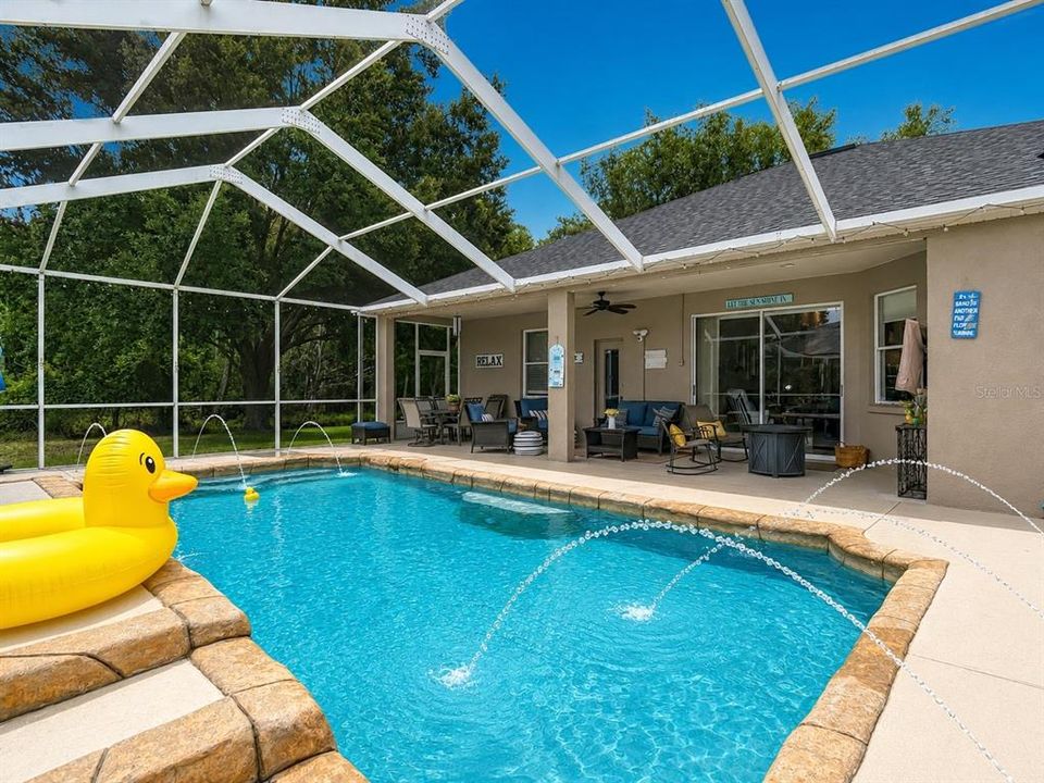 For Sale: $700,000 (4 beds, 3 baths, 2444 Square Feet)