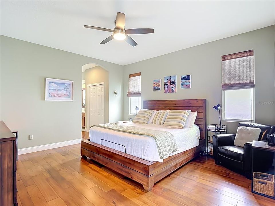For Sale: $700,000 (4 beds, 3 baths, 2444 Square Feet)