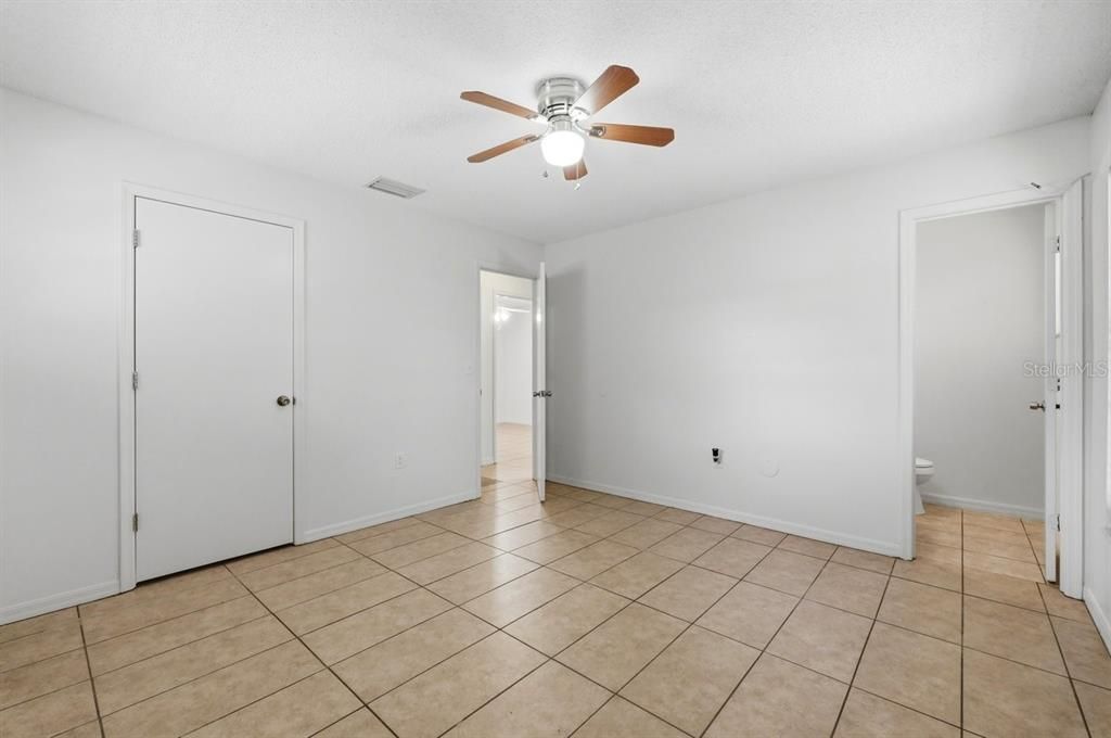 For Sale: $220,000 (3 beds, 2 baths, 1308 Square Feet)