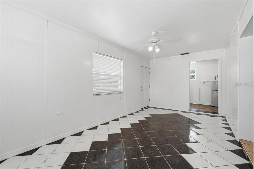 For Sale: $220,000 (3 beds, 2 baths, 1308 Square Feet)