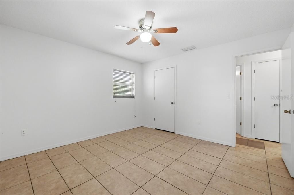 For Sale: $220,000 (3 beds, 2 baths, 1308 Square Feet)