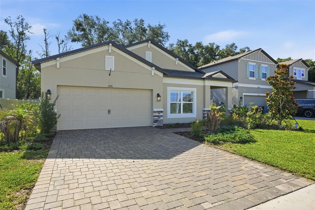 For Sale: $385,000 (4 beds, 3 baths, 2057 Square Feet)