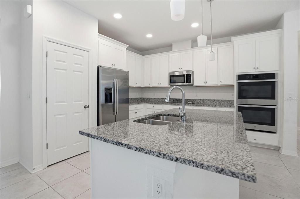 For Sale: $385,000 (4 beds, 3 baths, 2057 Square Feet)