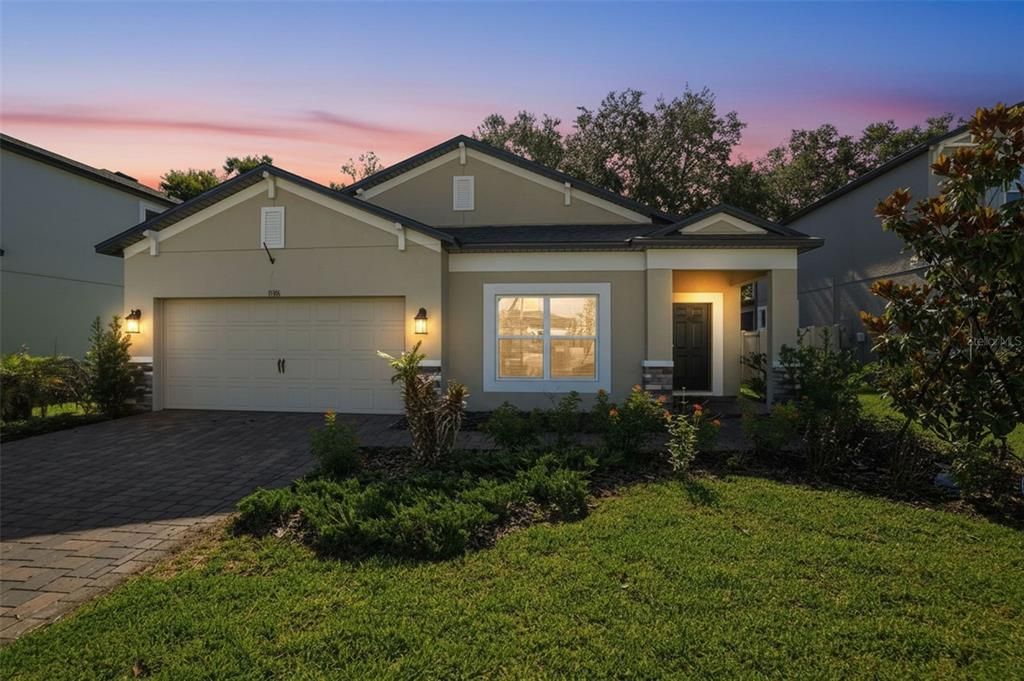 For Sale: $385,000 (4 beds, 3 baths, 2057 Square Feet)