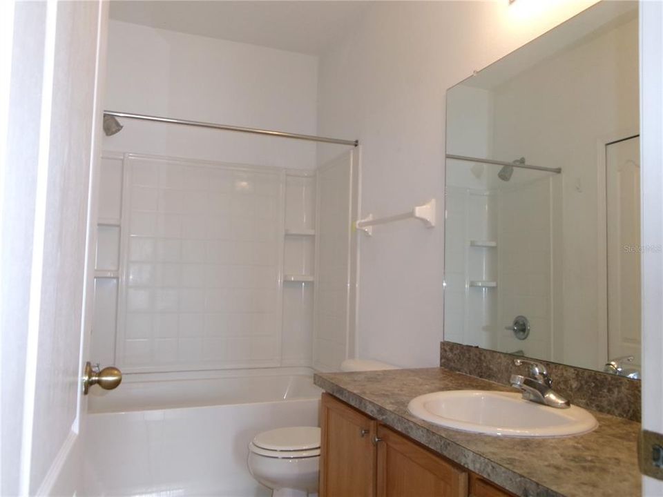 For Rent: $1,800 (2 beds, 2 baths, 1383 Square Feet)