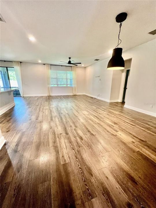 В аренду: $2,995 (4 спален, 3 ванн, 2299 Квадратных фут)