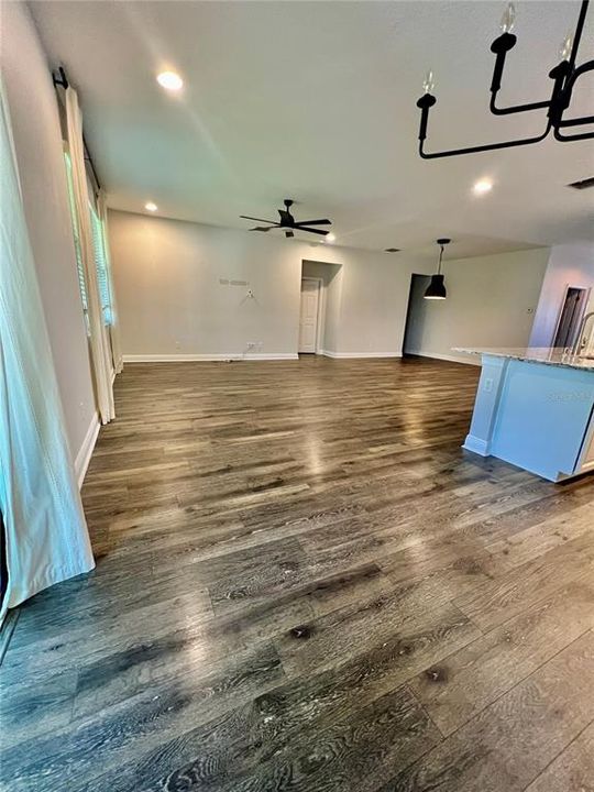 В аренду: $2,995 (4 спален, 3 ванн, 2299 Квадратных фут)