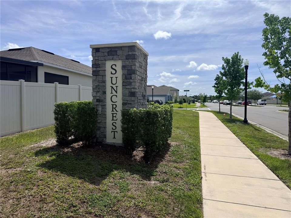 For Rent: $2,900 (4 beds, 2 baths, 1830 Square Feet)