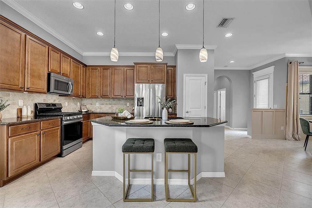 For Sale: $419,000 (2 beds, 2 baths, 1562 Square Feet)