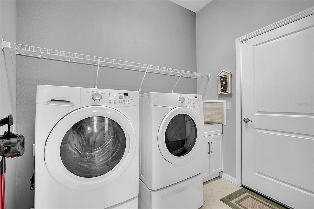 For Sale: $419,000 (2 beds, 2 baths, 1562 Square Feet)