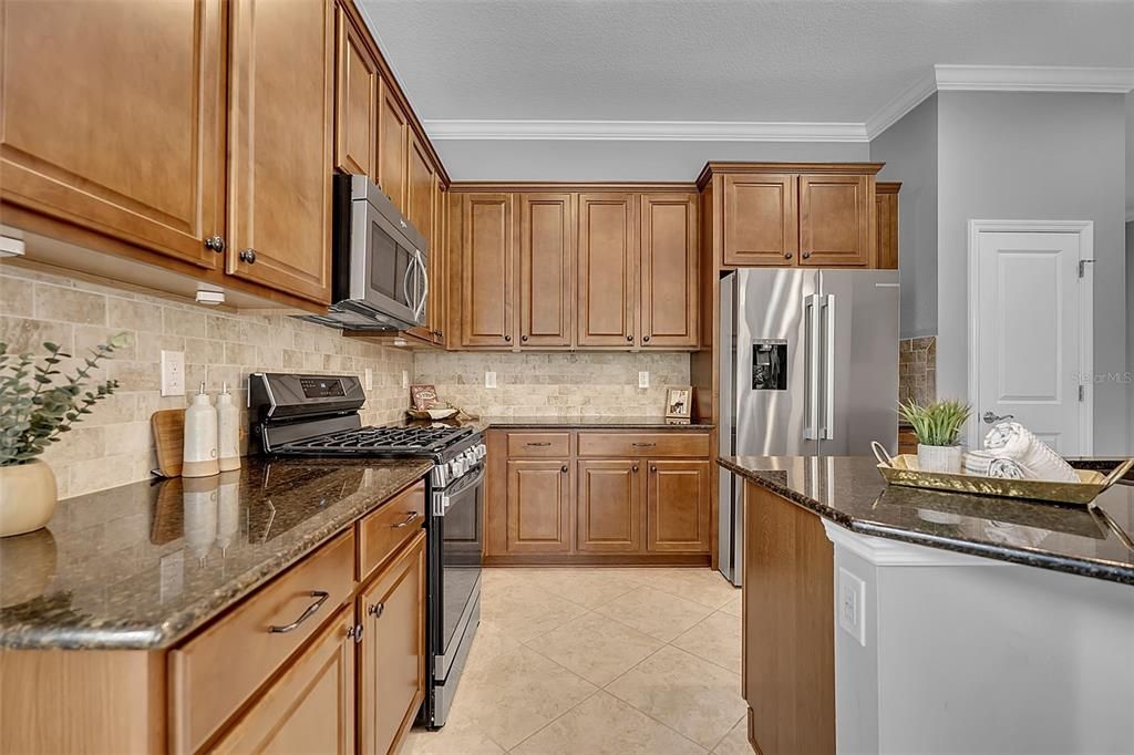 For Sale: $419,000 (2 beds, 2 baths, 1562 Square Feet)