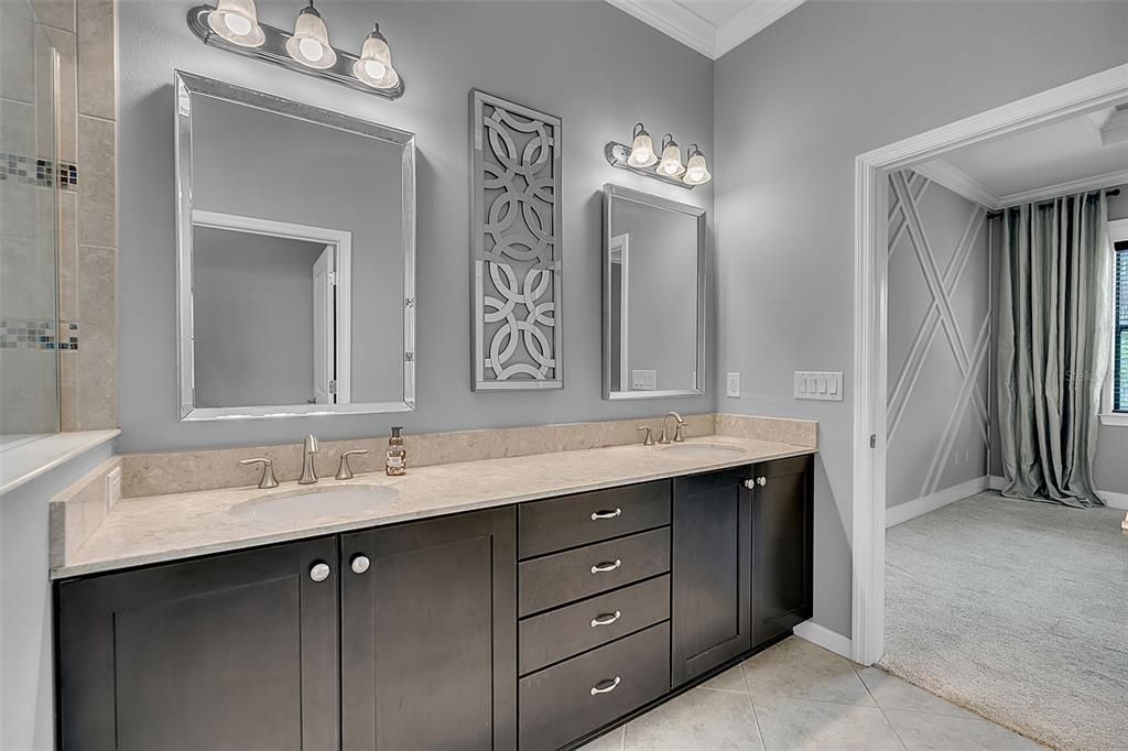 For Sale: $419,000 (2 beds, 2 baths, 1562 Square Feet)