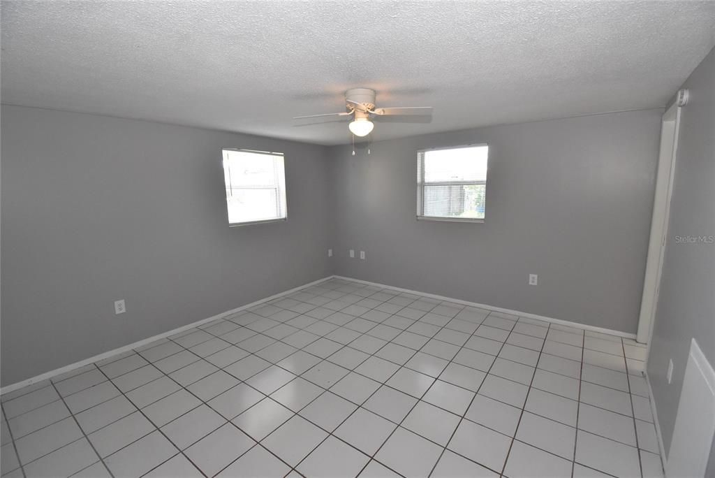 For Sale: $249,500 (3 beds, 2 baths, 1398 Square Feet)