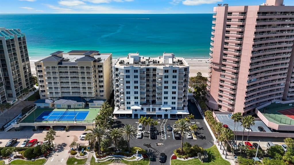 For Sale: $4,599,000 (4 beds, 4 baths, 4656 Square Feet)