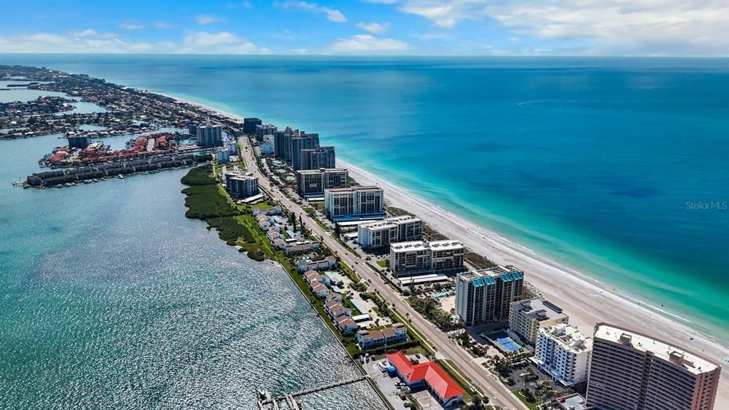 For Sale: $4,599,000 (4 beds, 4 baths, 4656 Square Feet)